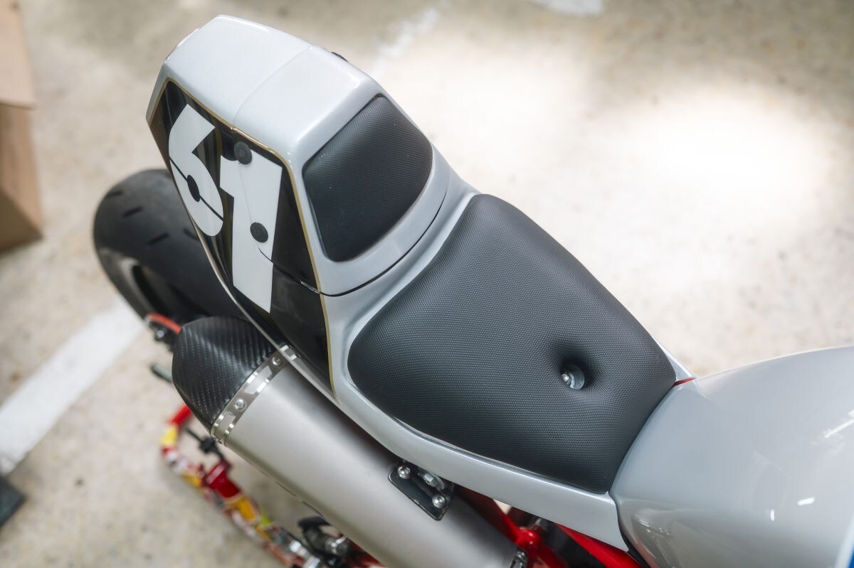 La riconoscete? E' una Royal Enfield Guerrilla 450!